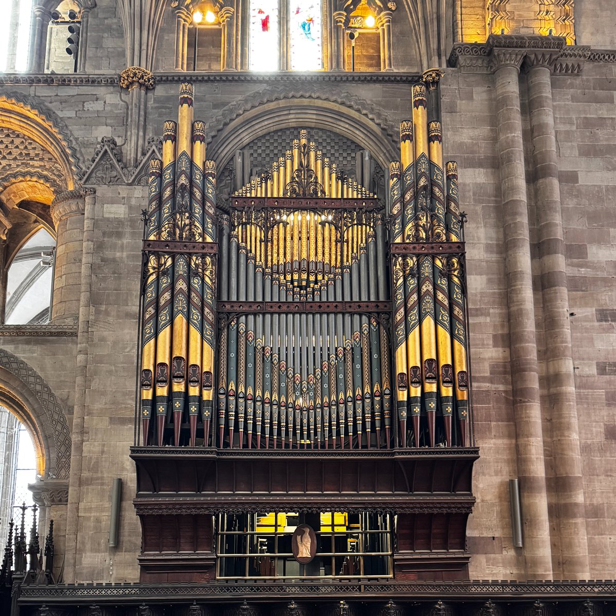 Hereford Cathedral tweet media