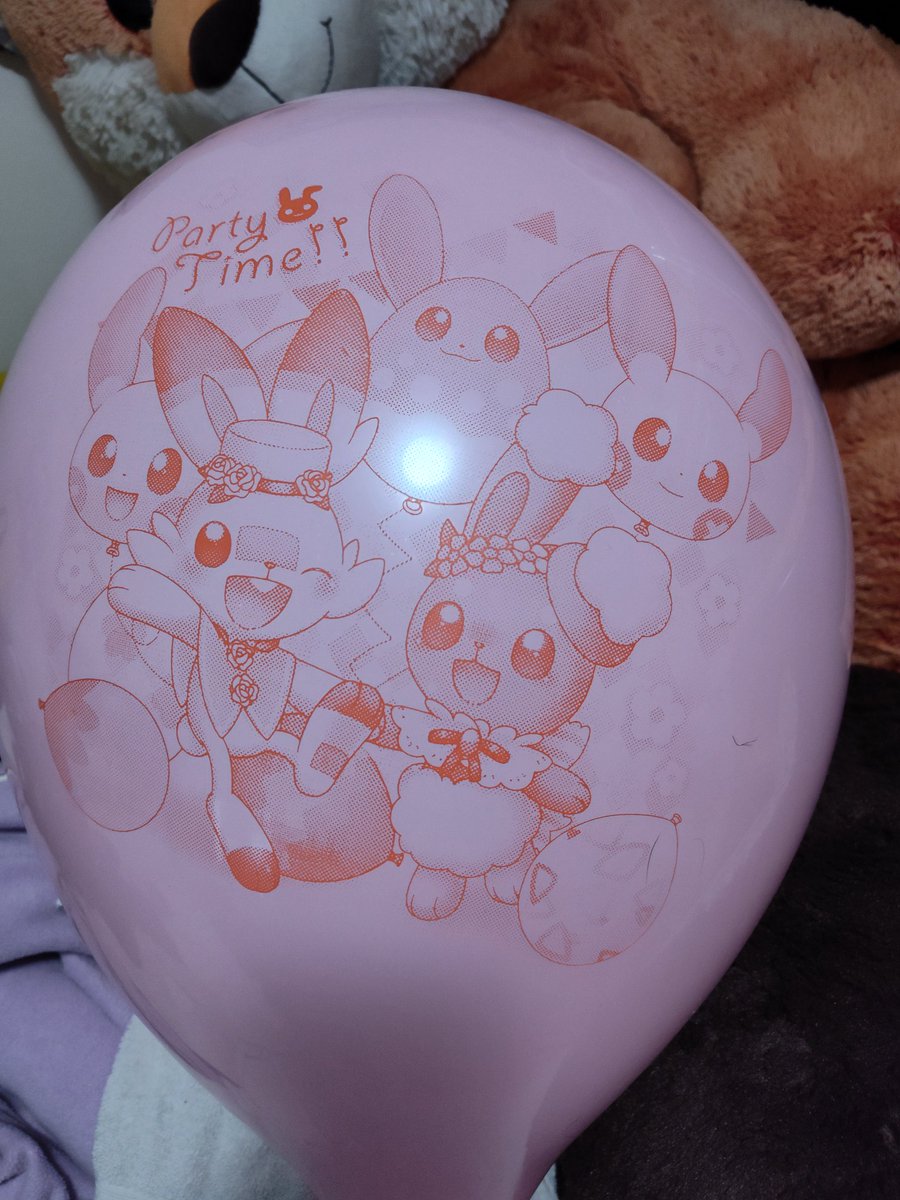 Phew! It's been busy here between the holiday and shipping out orders, but we've caught up and, looking over our notes, we saw that over 5000 balloons have floated out to you all since we started! We can't thank you enough and always appreciate your support for what we do! ❤️🎈