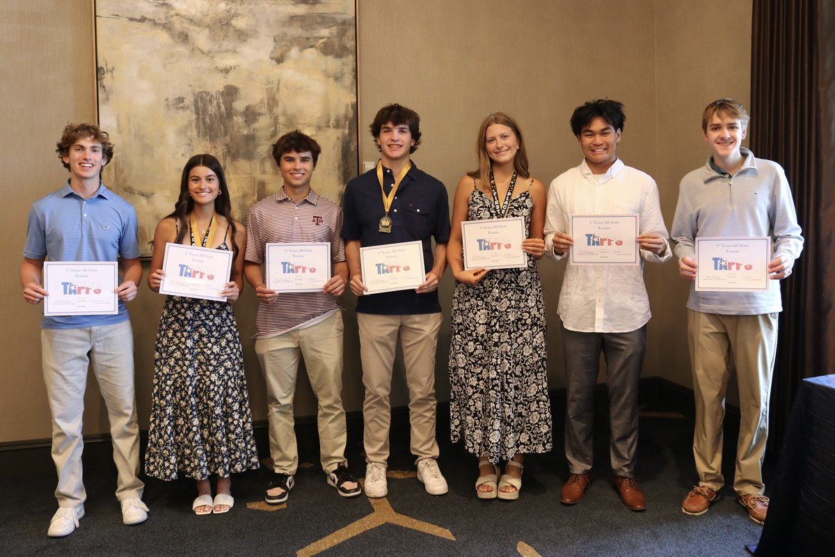JPIIHS_Tennis's tweet photo. A few pics from the awesome tennis banquet…                                         @JPIIHSSports @JPIIHSPLANO https://t.co/kaYdQuLVYR