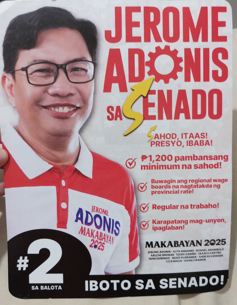 7x7r4p0l473's tweet photo. Someone kind from my university gave me these MAKABAYAN flyers and honestly they are well designed. 👏👏👏 https://t.co/kwHRvHl5TY