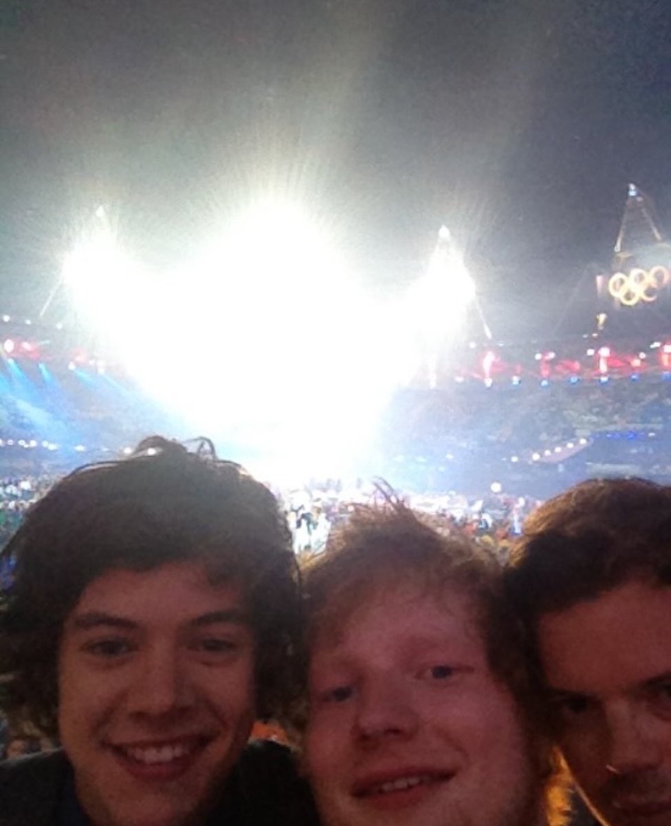 HarryMexOficial's tweet photo. Ed Sheeran compartió estas viejas fotos de Harry en su Instagram! https://t.co/nmjScI5bpd