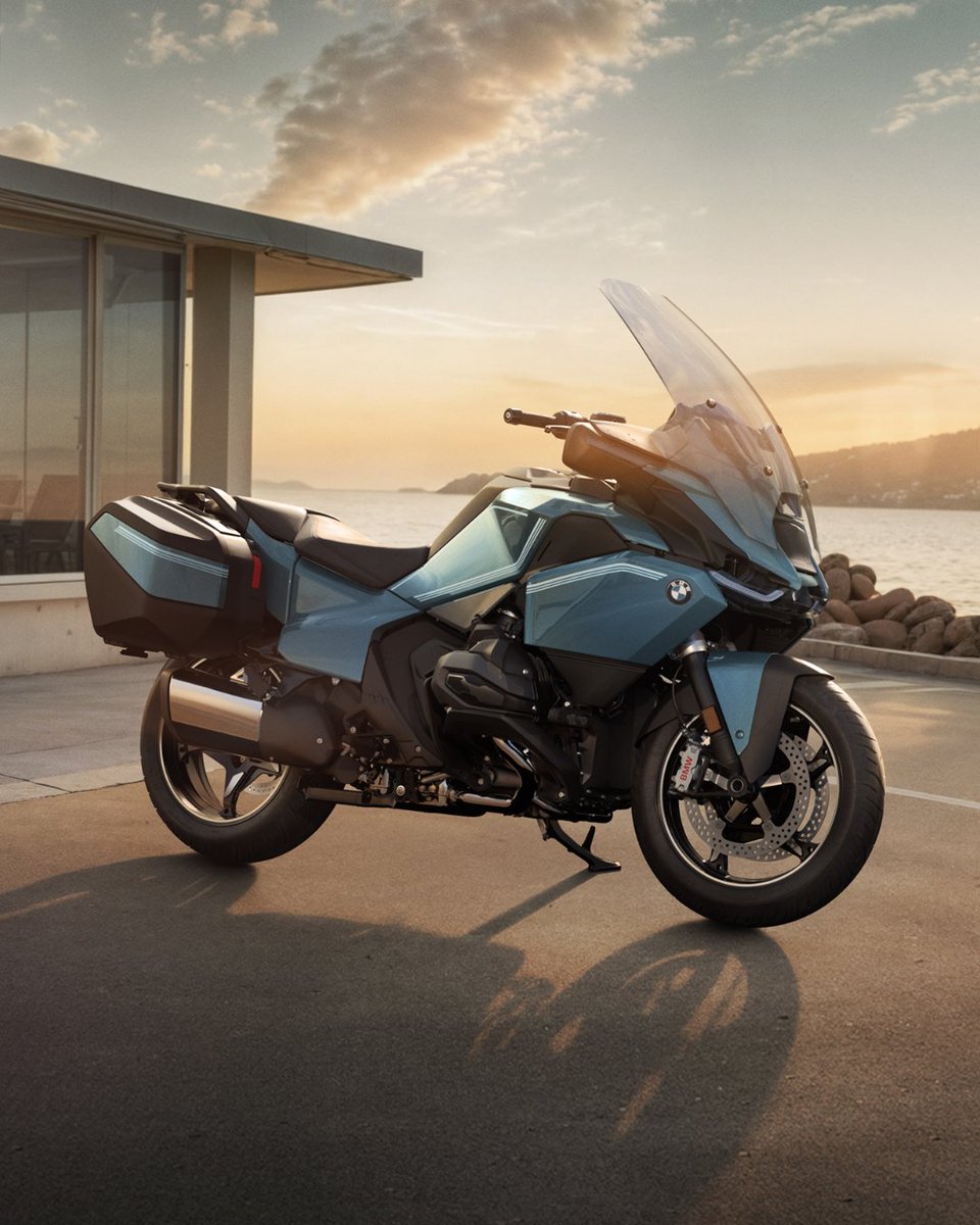 A new era of touring begins. #R1300RT

Introducing the all-new BMW R 1300 RT — built for riders who want to go far and feel connected to the road.

▶️ brnw.ch/21wSivd

#MakeLifeARide #BMWMotorrad
__
Images use CGI