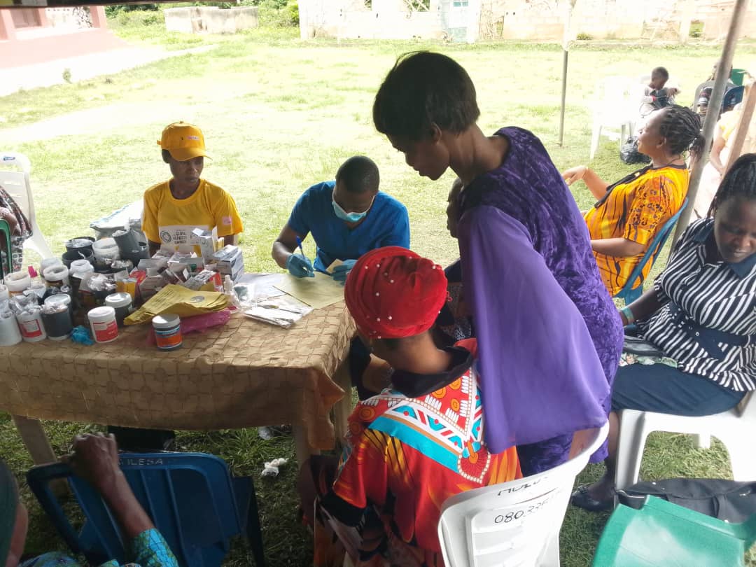 LiveWell Initiative (@l_w_i) on Twitter photo Hepatitis screening of pregnant women at the hepatitis B birth dose Advocacy community outreach, Ilesha . #stopthespread #PMTCTinHepatits #NoNextGenerationHepatitis @WIHA <a href="/GlobalHep/">Coalition for Global Hepatitis Elimination</a> <a href="/Hep_Alliance/">World Hepatitis Alliance</a> <a href="/HCVCoalition/">HepatitisCCoalition</a> <a href="/AfricaAhi/">Africa Hepatitis Initiative (AHI)</a> <a href="/AfricaHPBCC/">Africa HepatoPancreatoBiliary Cancer Consortium</a> <a href="/TFGH/">The Task Force</a> Hepatitis screening of pregnant women at the hepatitis B birth dose Advocacy community outreach, Ilesha . #stopthespread #PMTCTinHepatits #NoNextGenerationHepatitis @WIHA <a href="/GlobalHep/">Coalition for Global Hepatitis Elimination</a> <a href="/Hep_Alliance/">World Hepatitis Alliance</a> <a href="/HCVCoalition/">HepatitisCCoalition</a> <a href="/AfricaAhi/">Africa Hepatitis Initiative (AHI)</a> <a href="/AfricaHPBCC/">Africa HepatoPancreatoBiliary Cancer Consortium</a> <a href="/TFGH/">The Task Force</a>