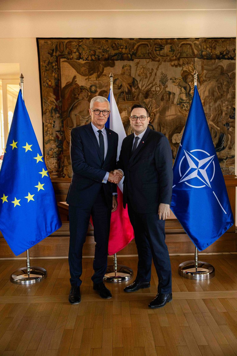 Ivan Korcok (@ivankorcok) on Twitter photo Slovensko je viac ako R. Fico, to je môj odkaz z Prahy. V PS je pre nás dôležité stretávať sa s našimi partnermi a ukazovať, že 🇸🇰 má pro🇪🇺 alternatívu.
Po Kyjeve, Varšave a Bruseli som dnes v Prahe, kde som sa stretol s MiZV <a href="/JanLipavsky/">Jan Lipavský</a>. Za PS sľubujeme, že vzťahy s🇨🇿 obnovíme Slovensko je viac ako R. Fico, to je môj odkaz z Prahy. V PS je pre nás dôležité stretávať sa s našimi partnermi a ukazovať, že 🇸🇰 má pro🇪🇺 alternatívu.
Po Kyjeve, Varšave a Bruseli som dnes v Prahe, kde som sa stretol s MiZV <a href="/JanLipavsky/">Jan Lipavský</a>. Za PS sľubujeme, že vzťahy s🇨🇿 obnovíme