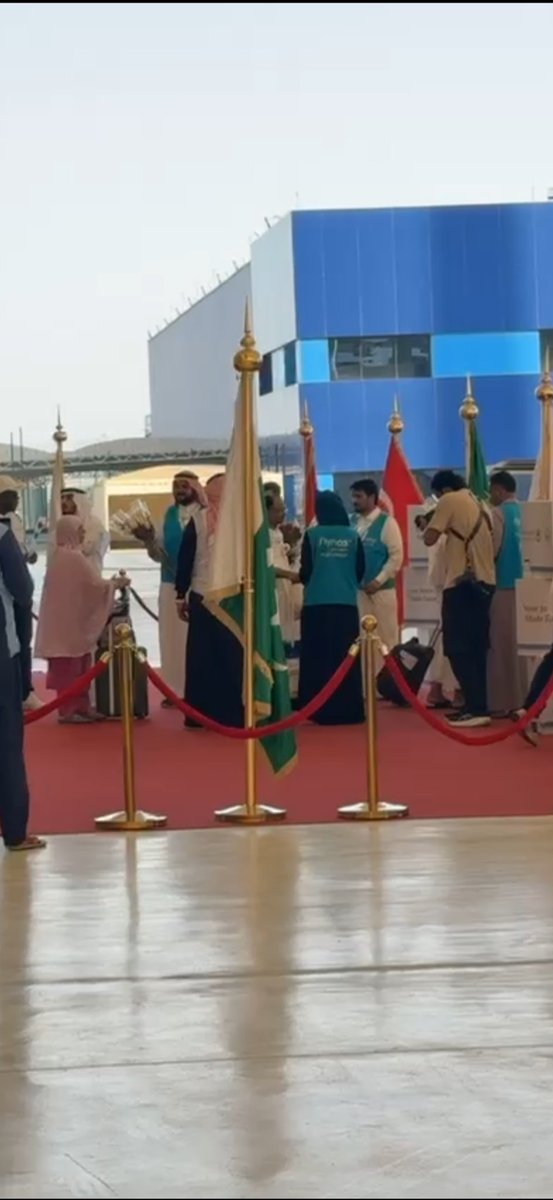 لا دا ولا دا السنه دي موظفه بالحج😂🤍