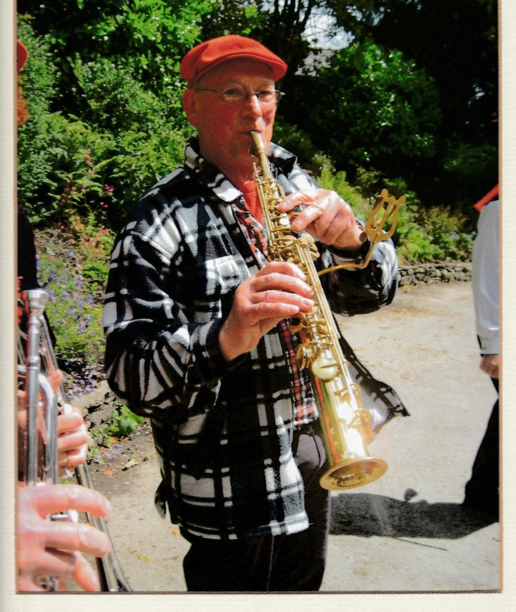 Friday zoom 2/5/25. John Fox, co-founder of Welfare State International, died last month at home near Ulverston aged 86. 
His son Dan &amp; daughter Hannah will speak about an upbringing in a nomadic theatre company to recent collaborations with John as freelance artists themselves.