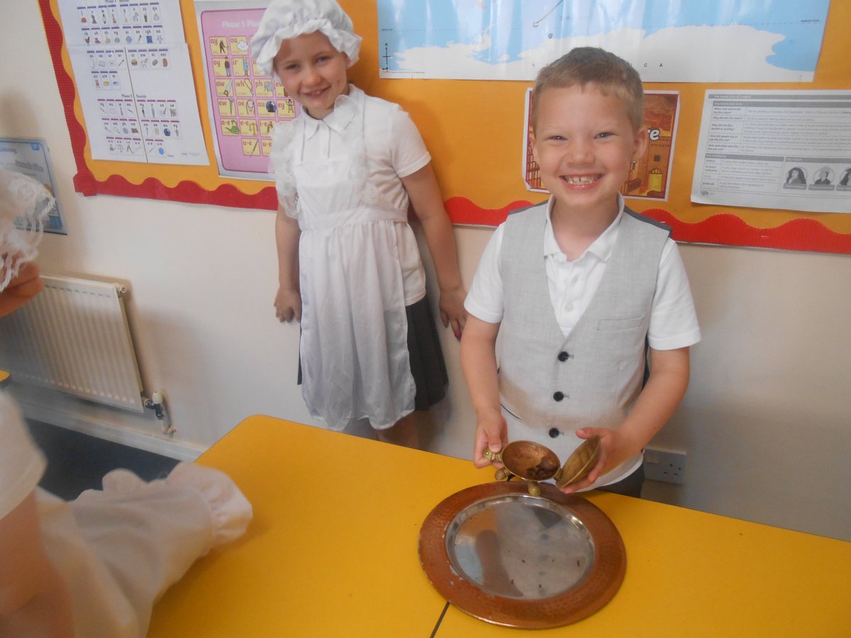 Year 2 went back in time over 300 years ago to find out more about the Great Fire of London!