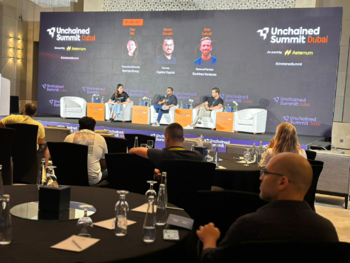 AdamWeb3Roberts's tweet image. Ben Lakoff dropped gems on the evolution of DeFi and what early-stage funding will look like post-2025.

VCs are not just back they're better informed.

#UnchainedSummit #Token2049week #Web3Milestones #CryptoConnections #EventbyAeternum #Dubai @UnchainedSummit