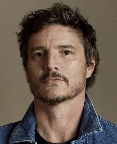 So they are rebooting Gargoyles on Disney+ 

We all know what casting is coming…