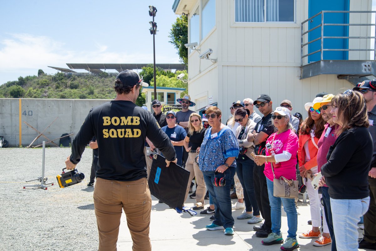 FBISanDiego's tweet image. The #FBISanDiego 2025 Citizens Academy wrapped up with a fun and eventful day at the range!

Over the last 8 weeks, business, religious, civic, and community leaders received an inside look at the FBI. Thank you to the Citizens Academy class of 2025 for your participation!