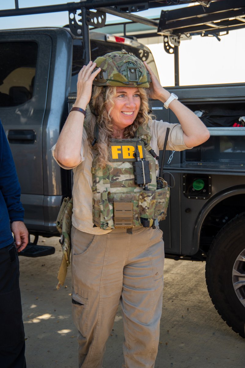 FBISanDiego's tweet image. The #FBISanDiego 2025 Citizens Academy wrapped up with a fun and eventful day at the range!

Over the last 8 weeks, business, religious, civic, and community leaders received an inside look at the FBI. Thank you to the Citizens Academy class of 2025 for your participation!