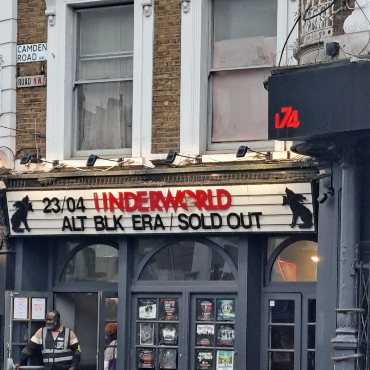 #rocknroll youth power: spotting the sold out, gold ticket show of 1 hot band, ALT BLK ERA, on the way to another sold out gold ticket show: BILK + EMERGENCY BREAK. No Ageism at either (&amp; there was a rounsing rendition of the BLUR classic, 'Parklife', roared along to)! #Camden