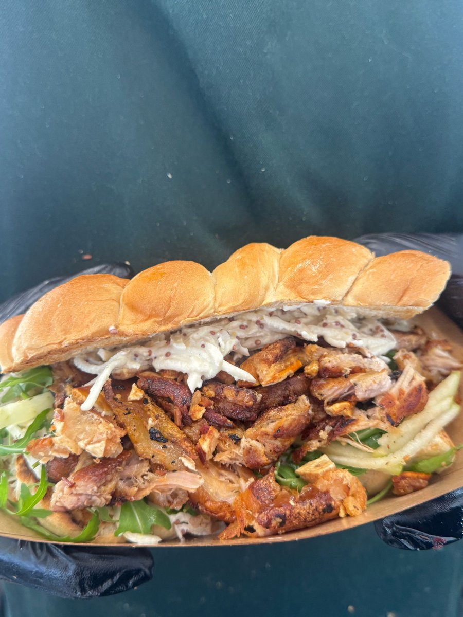 GooseEyeBrewery's tweet image. Its a Food Van Saturday!!! We’ve got Loaf &amp;amp; Loaded coming down with this mouth watering menu 🤤 the weather should be good and the beer will be cold! 🍺