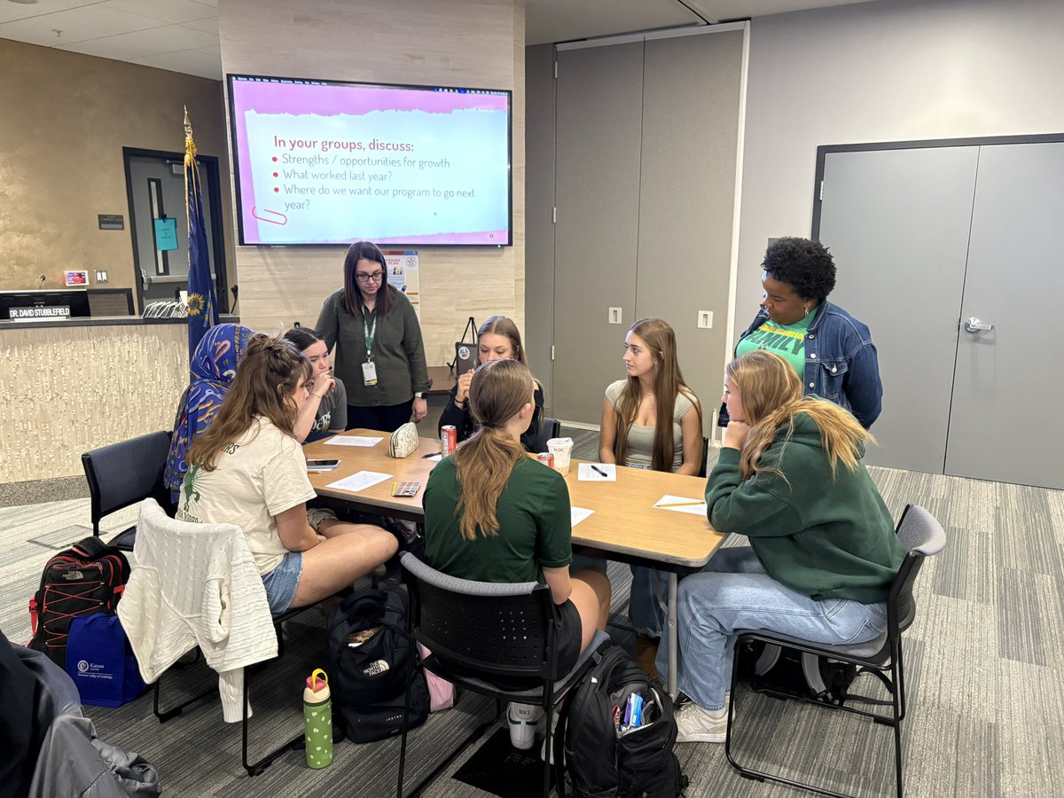 Dr. Kelley Capper (@kelleyrcapper) on Twitter photo Started off the morning with our <a href="/SMSDWiL/">SMSD Women in Leadership Program</a> Senior Leadership Council Retreat! Great job to our building sponsors, <a href="/principalplewis/">Pam Lewis</a>, & <a href="/LauraHarsch1/">Laura Harsch</a> for guiding the work! #AllinSMSD #WomeninLeadership <a href="/theSMSD/">SM School District</a> <a href="/theSMEF/">Shawnee Mission Education Foundation</a> Started off the morning with our <a href="/SMSDWiL/">SMSD Women in Leadership Program</a> Senior Leadership Council Retreat! Great job to our building sponsors, <a href="/principalplewis/">Pam Lewis</a>, & <a href="/LauraHarsch1/">Laura Harsch</a> for guiding the work! #AllinSMSD #WomeninLeadership <a href="/theSMSD/">SM School District</a> <a href="/theSMEF/">Shawnee Mission Education Foundation</a>