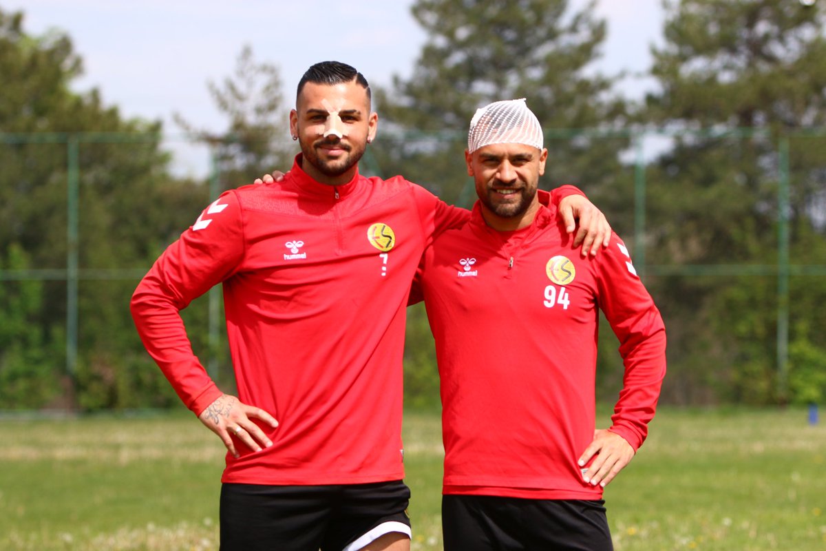 Savaşmaya Devam ⚔️ 🖤❤️🏆