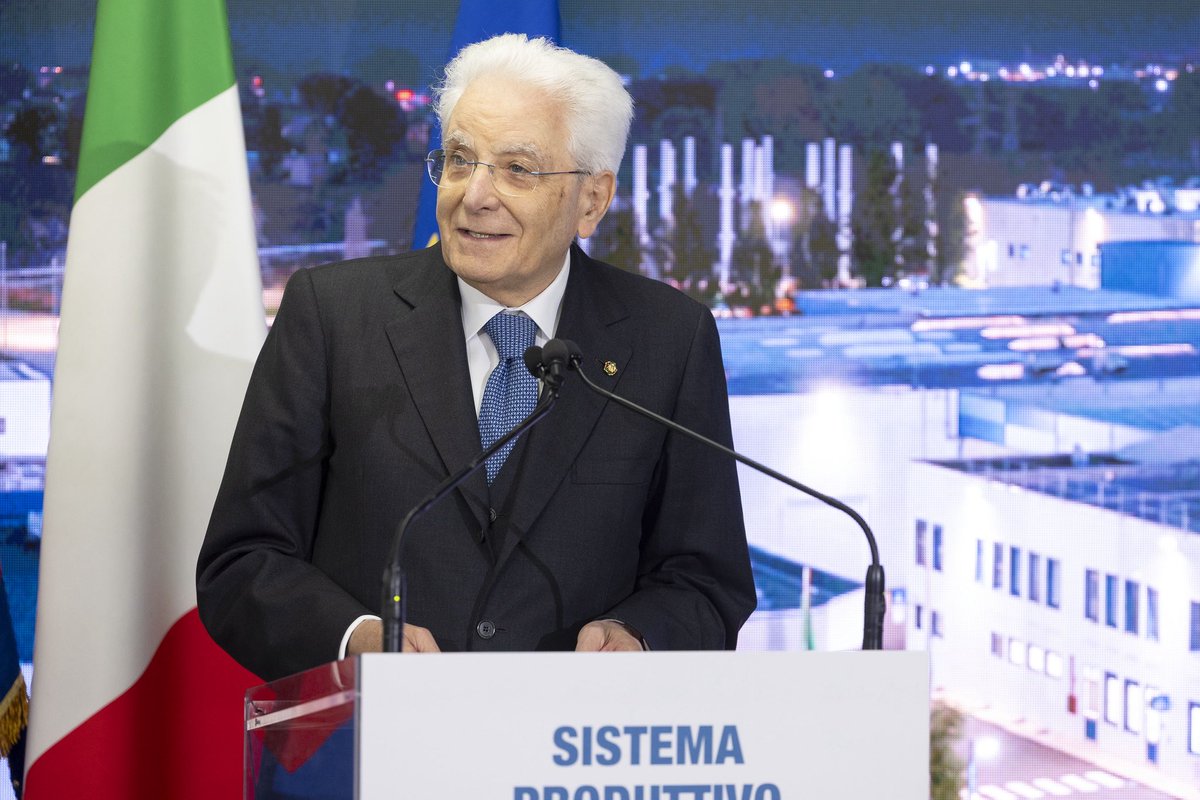 Mattarella: Il lavoro non può separarsi mai dall’idea di persona, dalla unicità e dignità irriducibile di ogni donna e di ogni uomo. Nessuno deve sentirsi scartato o escluso