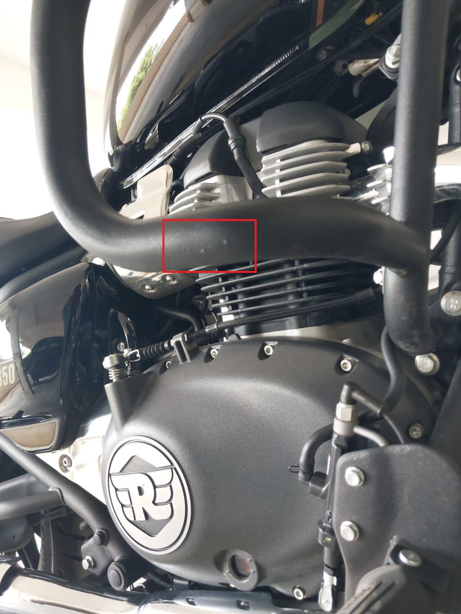 rahulklm's tweet photo. My bike still leans left.
No action from RE despite multiple visits, escalations, and an unsafe ride experience.
📸 Sharing images of the so-called “damage” they used to deny the warranty.
Let people know what to expect from #REWarranty.
#BikeSafety #ConsumerRights #RoyalEnfield https://t.co/XP7KqFqVAz