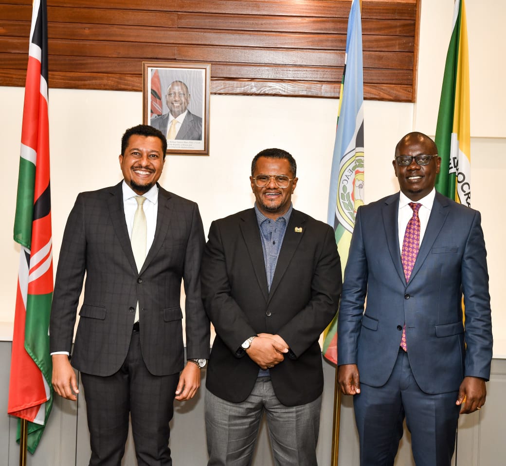 UDA Headquarters, Hustler Plaza, Nairobi, Tuesday, April 29, 2025

This afternoon, the Secretary General of the United Democratic Alliance (UDA) Sen. Hassan Omar Hassan held a consultative meeting with the Principal Secretary for Transport, Mr. Mohammed Daghar, at his office.