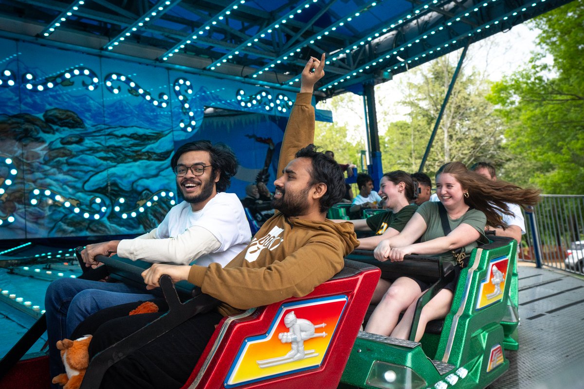 George Mason University (@georgemasonu) on Twitter photo Thanks for hosting a wonderful Mason Day 2025, <a href="/MasonPatriots/">Student Involvement</a> and <a href="/GMU_PAC/">Patriot Activities Council</a>! 🎡🎢🎟️
See you next year, Patriots! #AllTogetherDifferent #MasonNation 💚💛
📷: OUB Thanks for hosting a wonderful Mason Day 2025, <a href="/MasonPatriots/">Student Involvement</a> and <a href="/GMU_PAC/">Patriot Activities Council</a>! 🎡🎢🎟️
See you next year, Patriots! #AllTogetherDifferent #MasonNation 💚💛
📷: OUB