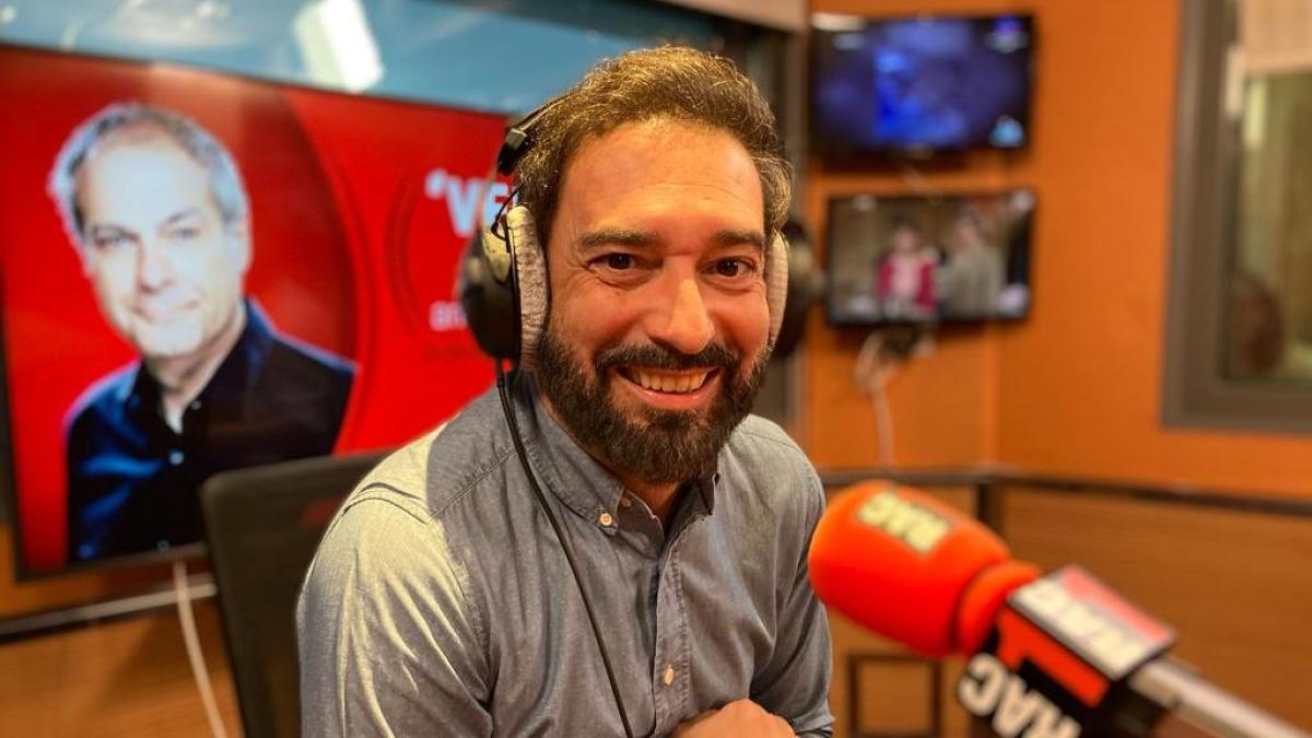 💘Què és el que ens fa sentir plaer, en un orgasme?

Comença el 'PREGUNTES INFREQÜENTS' amb <a href="/marta_caila/">Marta Cailà</a>, <a href="/Daniel_Arbos/">Daniel Arbós</a> i el <a href="/SenyorBohigues/">Senyor Bohigues</a>

➡️Avui amb <a href="/Perestupinya/">Pere Estupinyà</a>, bioquímic, divulgador científic, presentador d''El cazador de cerebros' a TVE.

📻 rac1.cat/directe