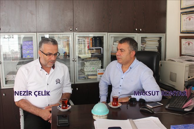 Kıymetli akrabam, Nezir Çelik’in vefat haberini teessürle öğrendim. Doğubayazıt gazetesi imtiyaz sahibi ve yazarı merhum 
Nezir Beyefendi’ye Allah'tan rahmet Çelik, Ailesi ve tüm sevenlerine başsağlığı dilerim. Doğubayazıt’ımızın başı sağ olsun. İnna Lillahi Ve İnna İleyhi Raciun