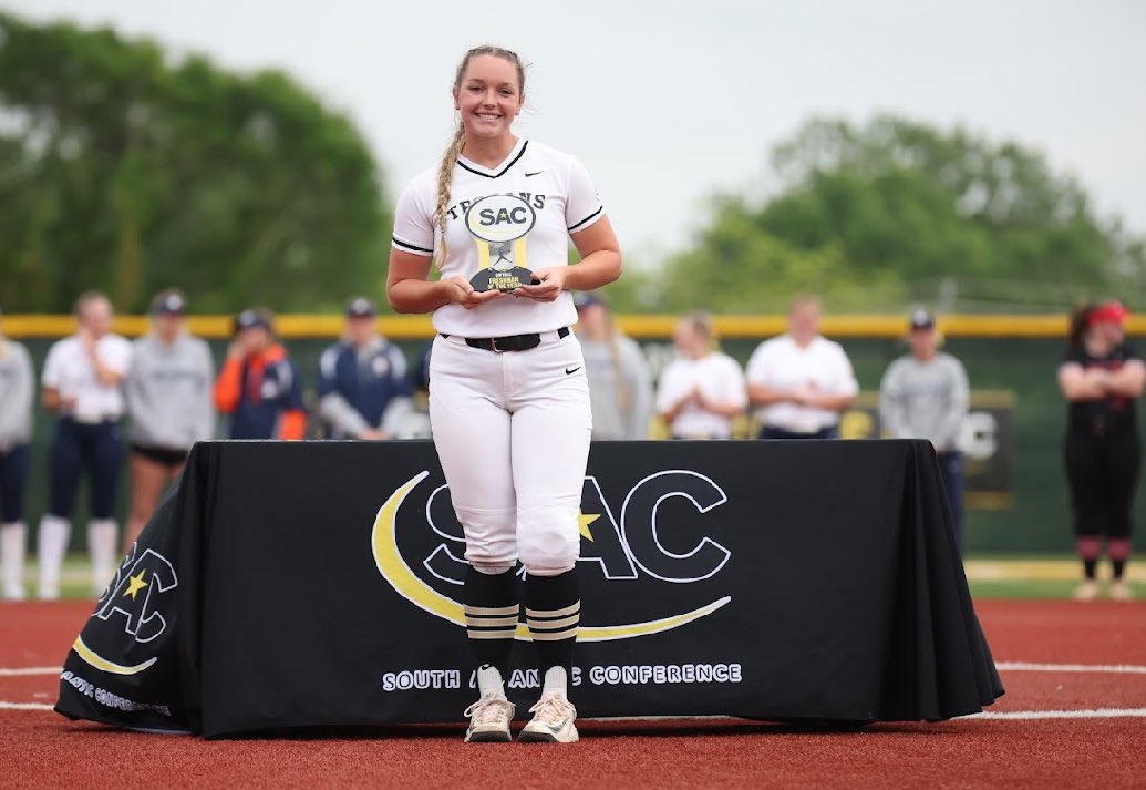 Paige Vickery 2023 (@paige_vickery25) on Twitter photo After much thought and prayer, I have decided to enter the Transfer Portal!
Paige Vickery
Hometown: Commerce Georgia
Graduation Year: 2027
Position: MIF / UTL
BATS: Right
Major: Sports Management, Minor Finance
SAC FRESHMAN OF THE YEAR
<a href="/SoftballPortal/">Softball Portal</a> After much thought and prayer, I have decided to enter the Transfer Portal!
Paige Vickery
Hometown: Commerce Georgia
Graduation Year: 2027
Position: MIF / UTL
BATS: Right
Major: Sports Management, Minor Finance
SAC FRESHMAN OF THE YEAR
<a href="/SoftballPortal/">Softball Portal</a>