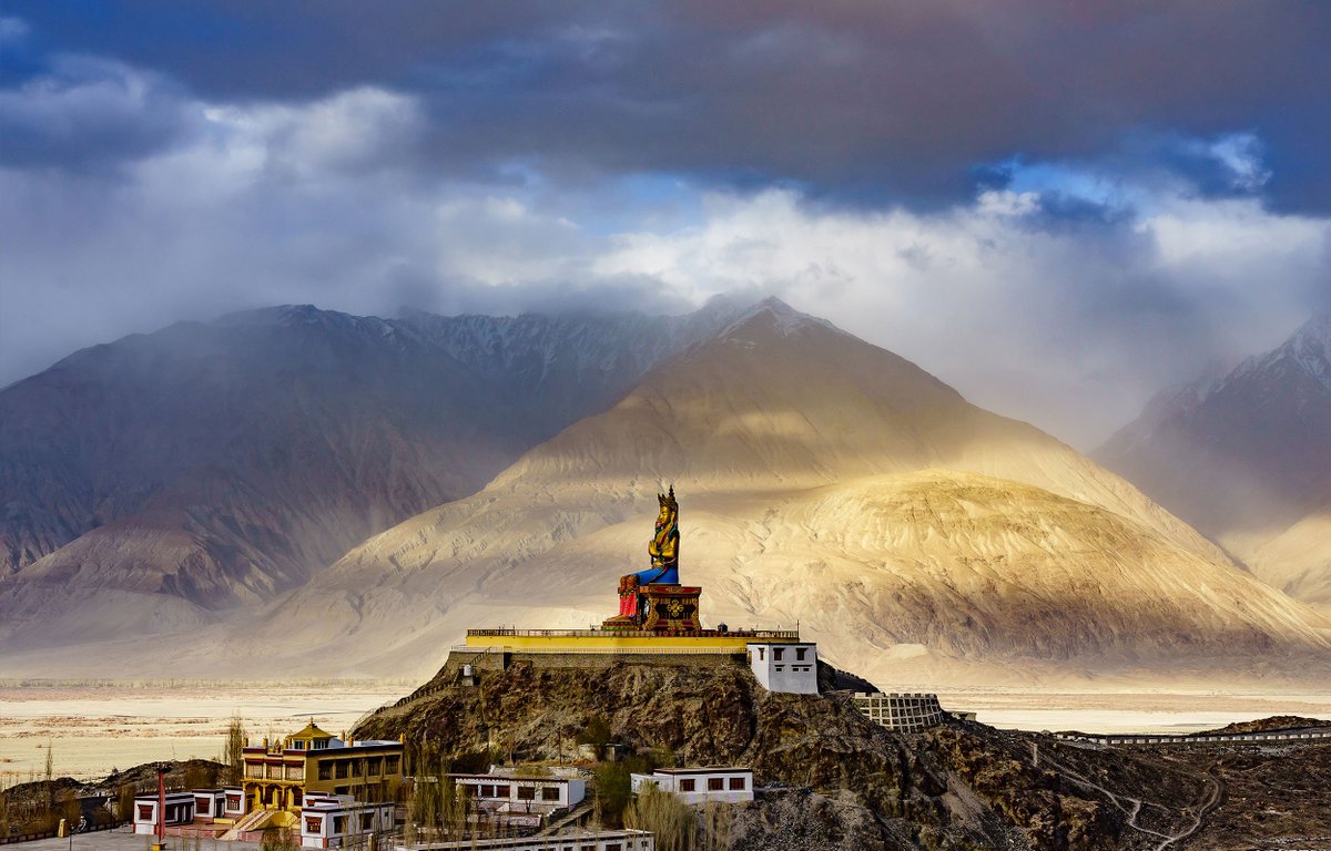 Did you know that across the Tibetan Plateau, there are giant "statues" of Maitreya Buddha that are actually mechas, which only the Dalai Lama can activate with a secret mantra?