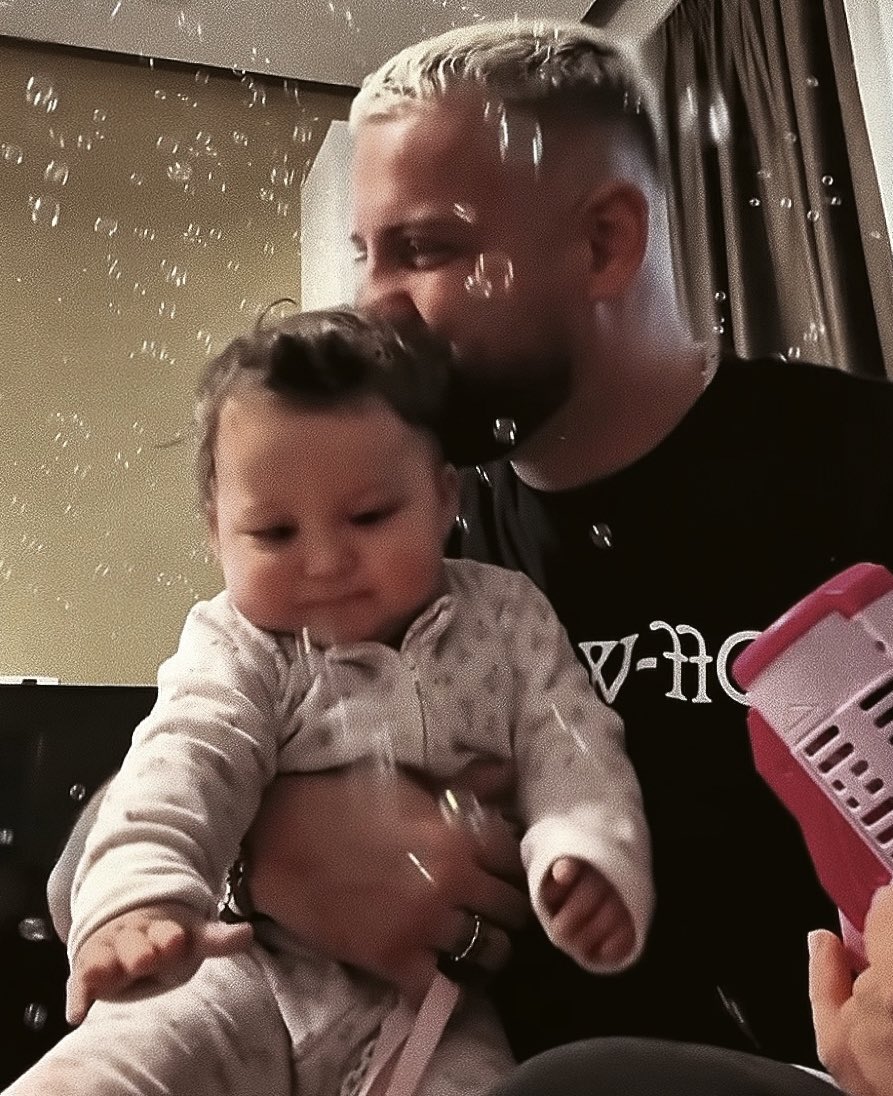 dashnia2023's tweet photo. #lunushi #zemraaaa #babit dhe #mamit ♥️😘 https://t.co/LBPkySebYH