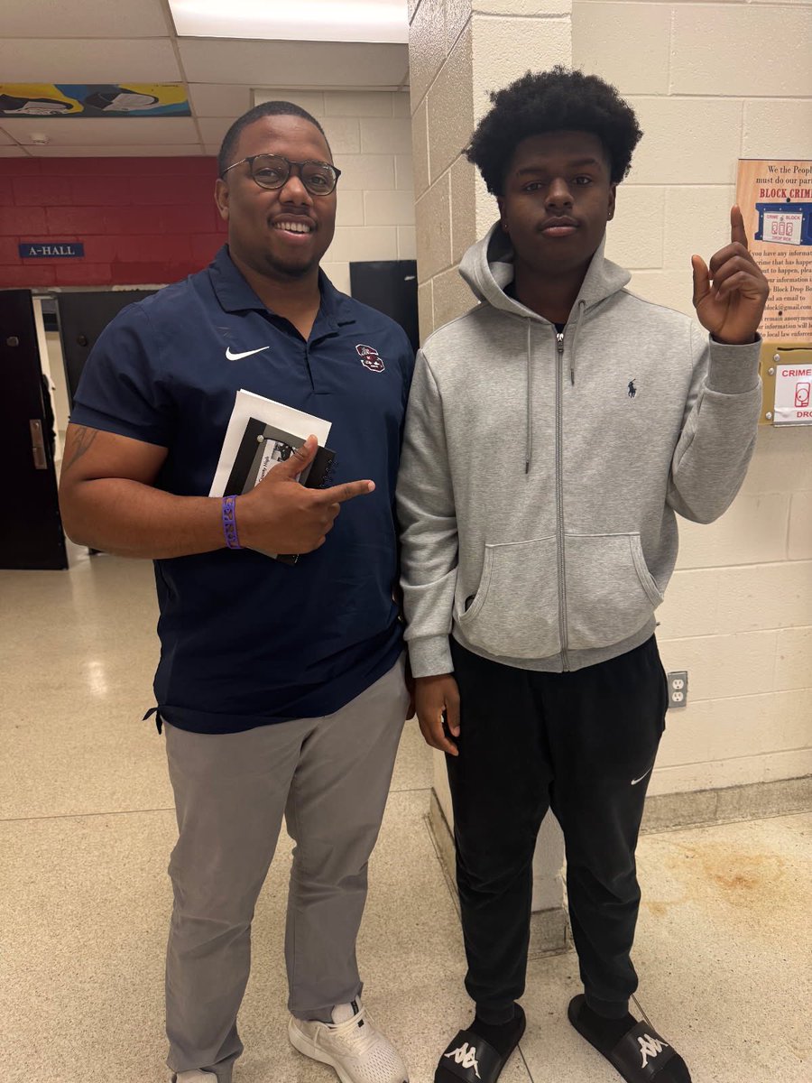 Andre Littlejohn (@andrelittlejo18) on Twitter photo Thank you <a href="/JOHN17WILLIAMS/">QUE.B.</a> for stopping down today!!! Can’t wait to talk again ❤️💙 <a href="/Aucs_football/">Mullins High School Football</a> <a href="/jeremyoxendine4/">Jeremy Oxendine</a> <a href="/himiam68/">Quincy Townsend</a> Thank you <a href="/JOHN17WILLIAMS/">QUE.B.</a> for stopping down today!!! Can’t wait to talk again ❤️💙 <a href="/Aucs_football/">Mullins High School Football</a> <a href="/jeremyoxendine4/">Jeremy Oxendine</a> <a href="/himiam68/">Quincy Townsend</a>