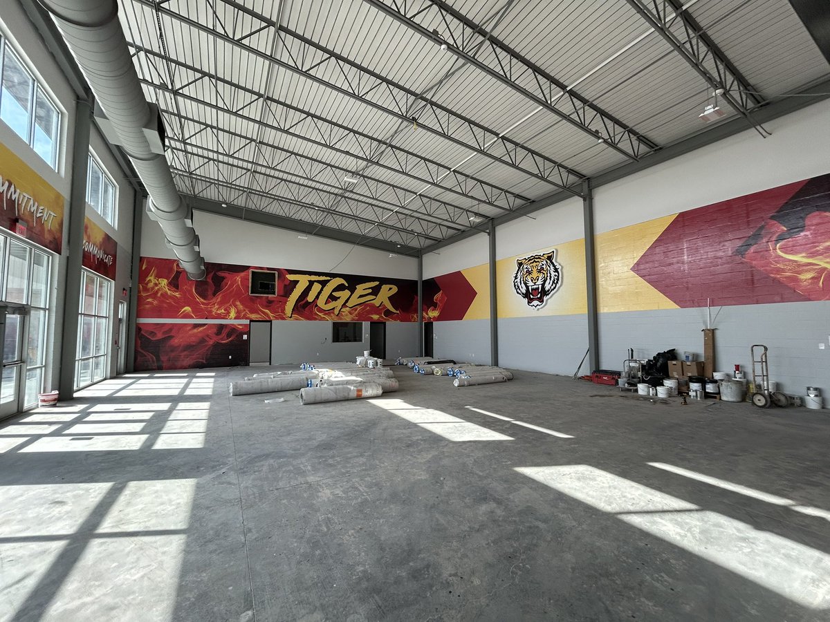 The East Iberville Field House will be completed this summer. It will have a weight room, boys/girls locker room, boys/girls laundry room, storage, coaches offices, a training room, and meeting room. 
Geaux Tigers !!!!

#ibervilleparishschools
#movingforward