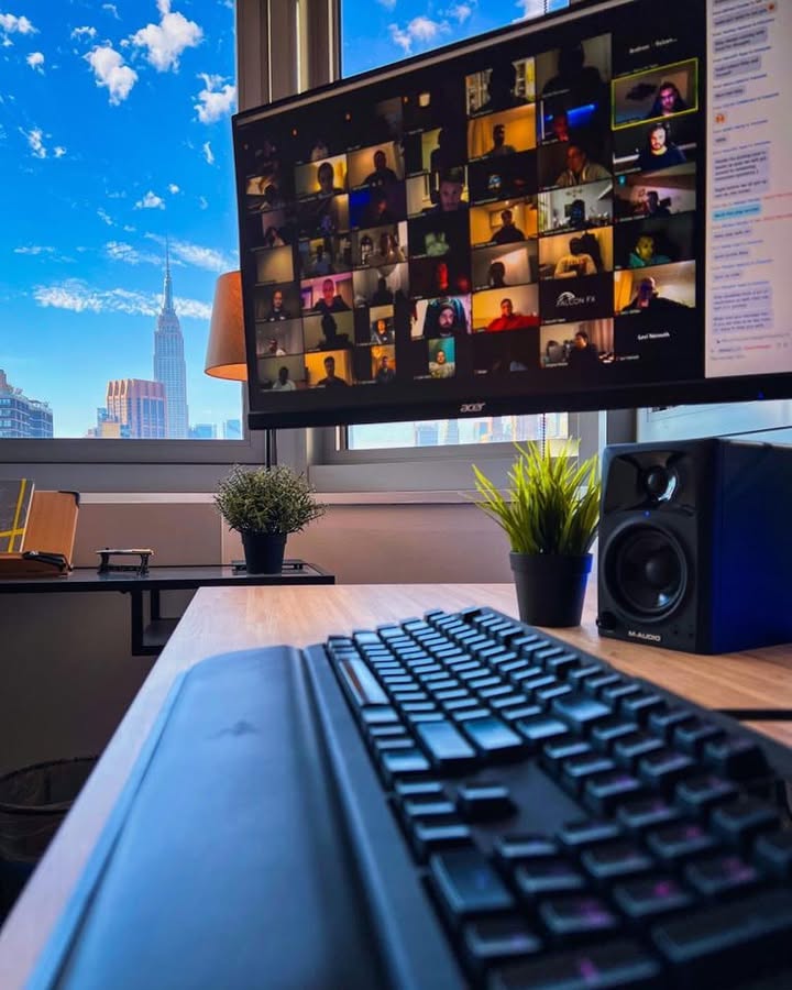 ClintonJake986's tweet image. One of the most engaging Emeet ups we have ever had 💙

The energy last night was incredible, I know you guys felt it to, and it was so interesting hearing your stories of how far you have come and overall progression since joining Falcon 🦅

Many of pushed yourselves out of your