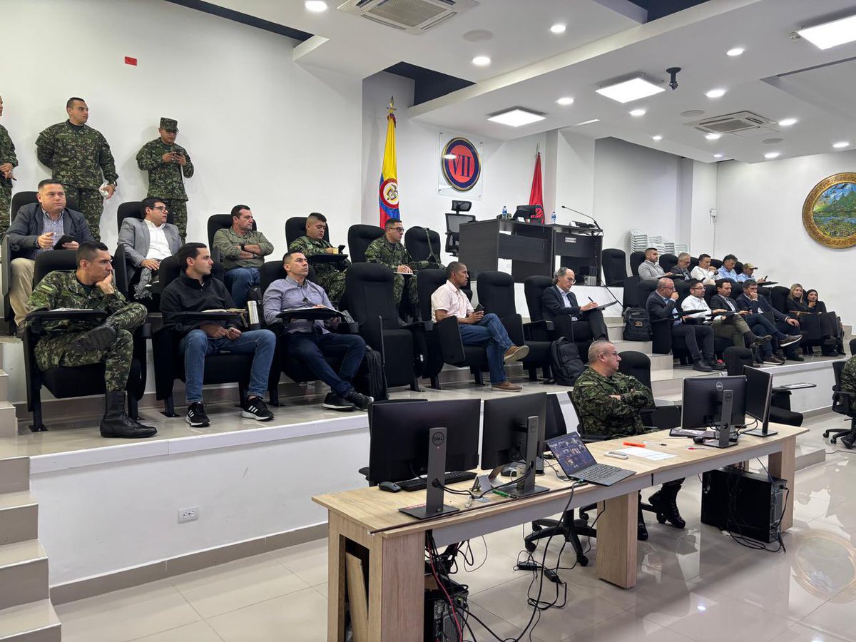 Juan Camilo Nariño (@jcnarino) on Twitter photo Agradecemos a la Séptima Brigada y la Cuarta División del <a href="/COL_EJERCITO/">Ejército Nacional de Colombia</a> por recibirnos hoy con nuestros afiliados. Espacios como este refuerzan la coordinación institucional por una minería segura y comprometida con el territorio.
La seguridad en las regiones es clave para el Agradecemos a la Séptima Brigada y la Cuarta División del <a href="/COL_EJERCITO/">Ejército Nacional de Colombia</a> por recibirnos hoy con nuestros afiliados. Espacios como este refuerzan la coordinación institucional por una minería segura y comprometida con el territorio.
La seguridad en las regiones es clave para el