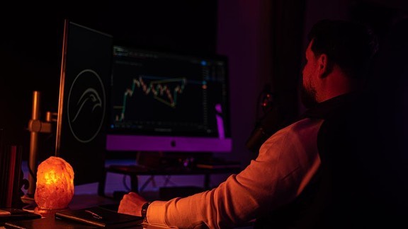 ClintonJake986's tweet image. You only ever see 10% of an iceberg, because the rest of it is under water 🧊 

Same with success because people only see the tip of the success but not all the foundation that were laid to get there 🧱 

If you want something that you've never had, you must be willing to do some