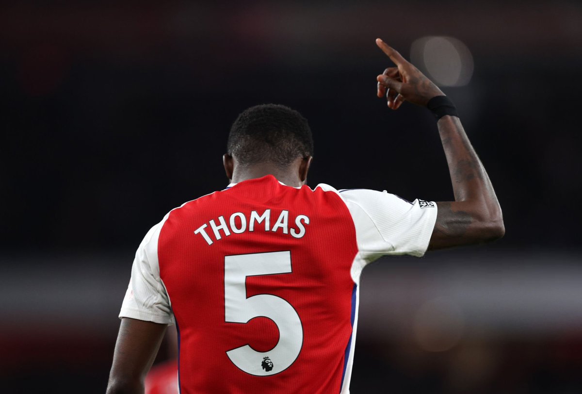 Passrf's tweet image. انا واثق جداً من تأهل ارسنال والسبب يعود بعد الله للكنق 🫡

ان غداً لناظره لقريب . 
 #ارسنال