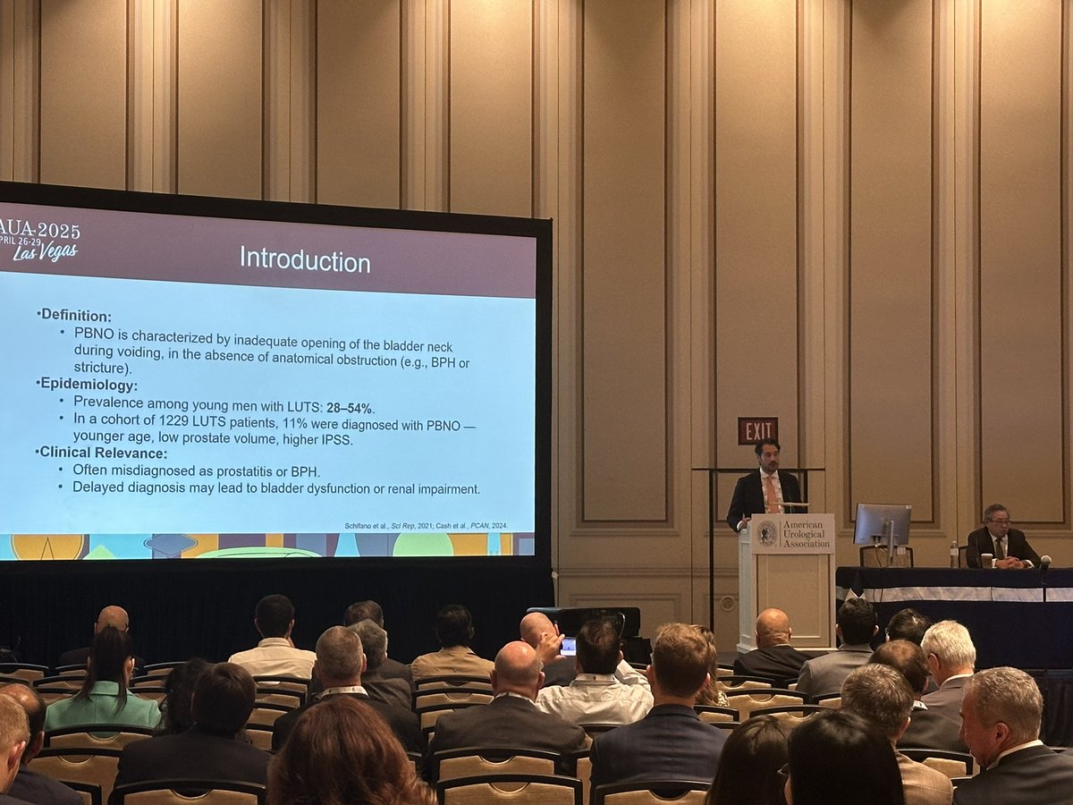 Dr_KevinZorn's tweet photo. Incredible talks today at #SOBPD @SocietyofBPD - @DrDeanElterman blowing off audience socks with state of the art premium presentation on bladder neck obstruction work up and management https://t.co/IVGILO0e0i