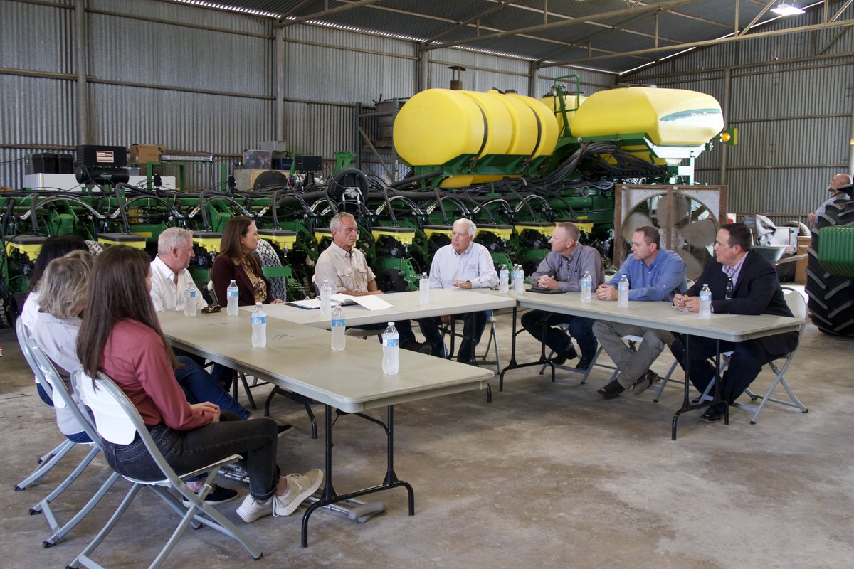 Secretary Brooke Rollins (@secrollins) on Twitter photo Thank you to Sawyer Farm in Hillsboro, TX, for welcoming <a href="/SecKennedy/">Secretary Kennedy</a> and me to your amazing corn & wheat farm. 🌽🌾
Supporting hardworking farmers like the Sawyer family is vital for Making America Healthy Again. Thank you to Sawyer Farm in Hillsboro, TX, for welcoming <a href="/SecKennedy/">Secretary Kennedy</a> and me to your amazing corn & wheat farm. 🌽🌾
Supporting hardworking farmers like the Sawyer family is vital for Making America Healthy Again.