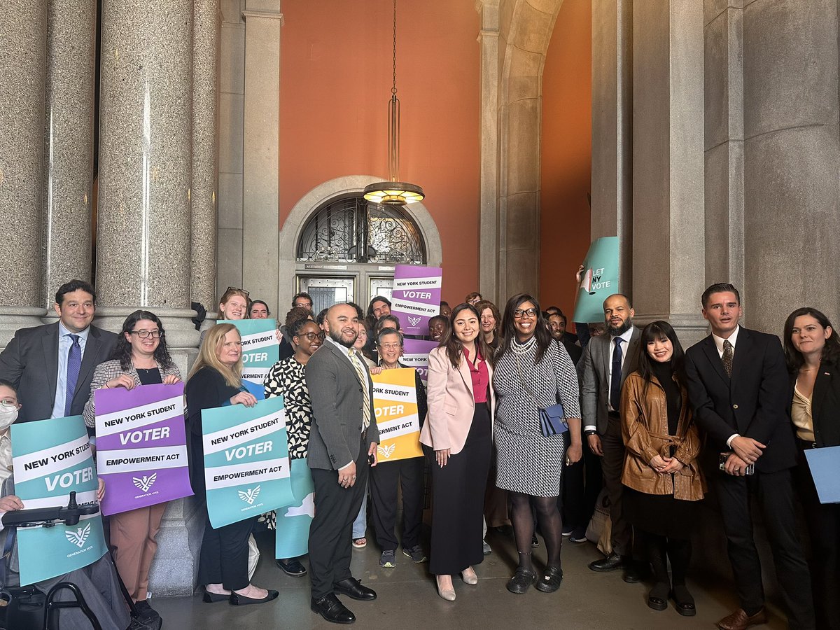 I was so proud to stand with <a href="/LetNYvote/">Let NY Vote</a> this afternoon to call for expanded voter accessibility, education, &amp; integrity in our elections. Our democracy is strongest when every voice is heard. I look forward to addressing these issues + more in our committee &amp; on the Senate floor.