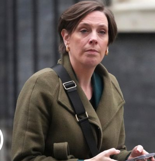 LeeHarris's tweet photo. I still can't get my head around this. 

Jess Phillips admits there was a cover-up, and she STILL REFUSES to have a national statutory inquiry into Pakistani rape gangs.

I don't know how she sleeps at night. https://t.co/ssMqWFcoQ4
