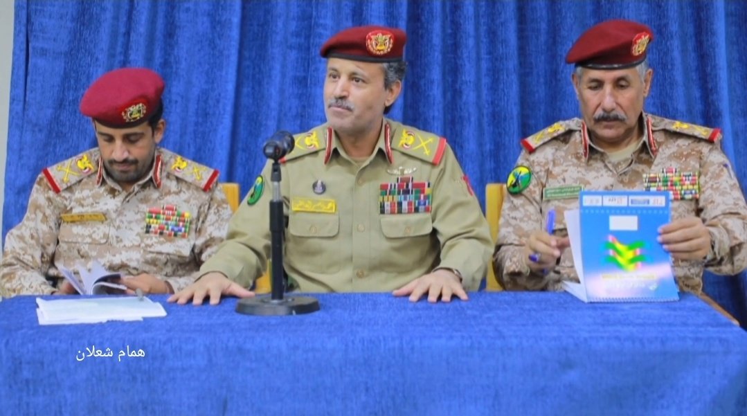 وزير الدفاع اليمني: القوات المسلحة في جاهزية عالية لمواجهة العدوان وأي تحركات لمرتزقته

أكد وزير الدفاع والإنتاج الحربي اللواء الركن محمد العاطفي أن هناك تطورًا كبيرًا تشهده الصناعات العسكرية وبتقنيات حديثة، بما في ذلك منظومات الدفاع الجوي، الذي يشهد تقدمًا كبيرًا بفضل من الله