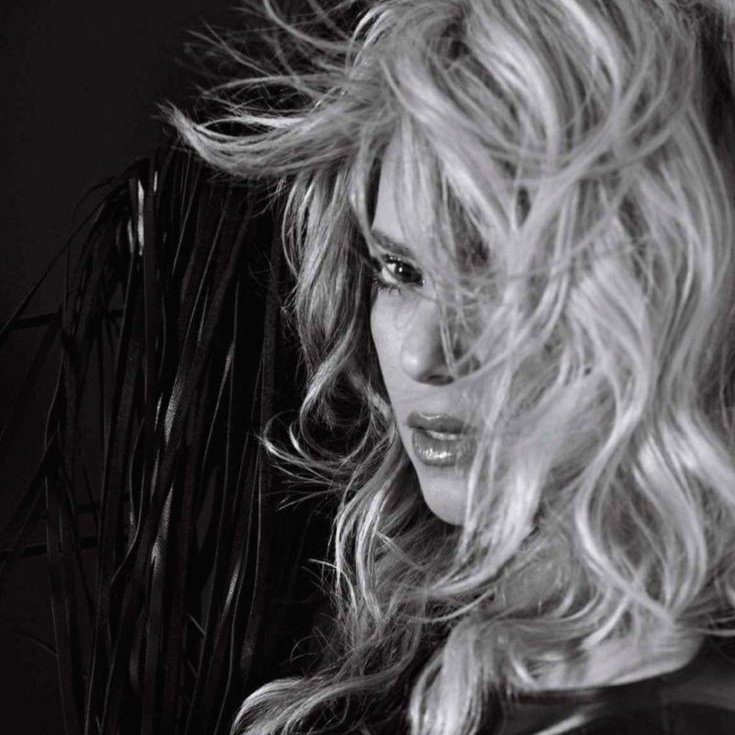onlyshakira_'s tweet photo. Shakira siendo la artista más versátil de la industria, abro hilo: https://t.co/J3KLMSbM3O