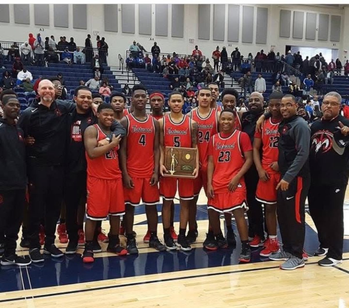 The Best basketball team and program I’ve ever been around!!! Band of brothers forever!! 🙏🏿💯🏀👀🔥