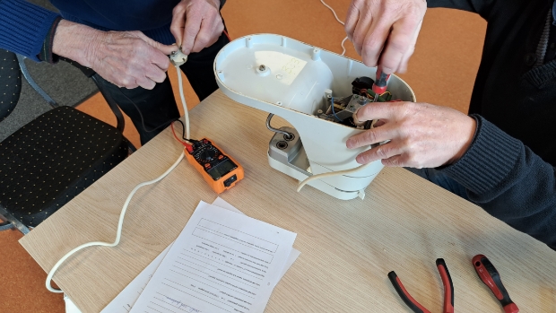 Repair Café Grave bestaat 12 jaar -  arenalokaal.nl/l/50677