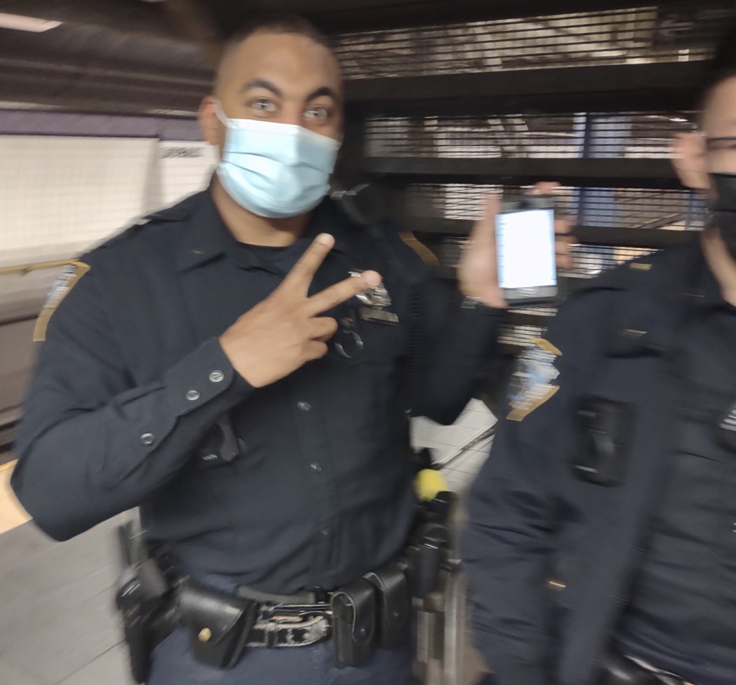 Christopher Robbins (@christrobbins) on Twitter photo Remember when <a href="/NYCMayor/">Mayor Eric Adams</a> told New Yorkers to send him photos of cops on their phones in the subway?
<a href="/erinmdurkin/">Erin Durkin</a> got those pictures from a three-year-old FOIL request
hellgatenyc.com/mayor-adams-co… Remember when <a href="/NYCMayor/">Mayor Eric Adams</a> told New Yorkers to send him photos of cops on their phones in the subway?
<a href="/erinmdurkin/">Erin Durkin</a> got those pictures from a three-year-old FOIL request
hellgatenyc.com/mayor-adams-co…