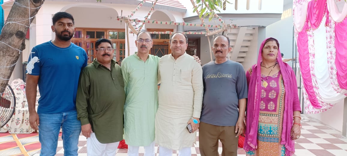 गगरेट मे शादी समारोह मे शामिल होकर परिवारों को शुभकामनाएँ दी । <a href="/Himachali_Hindu/">Ajay Sharma</a>  <a href="/satpalsattibjp/">Satpal Singh Satti (Modi Ka Parivar)</a>  <a href="/offiakashgupta/">Akash Gupta</a> 
<a href="/DrArchnaThakur1/">Dr. Archna Thakur</a>  <a href="/kaholabhinandan/">Abhinandan Kahol</a>  <a href="/ianuragthakur/">Anurag Thakur</a>