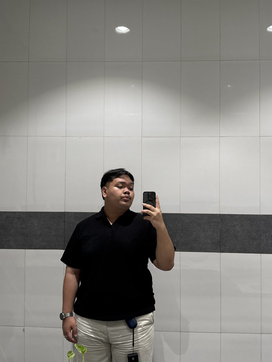 r4feef's tweet photo. 17kgs gone , 30kgs more to loss https://t.co/FpkBbzzCW8