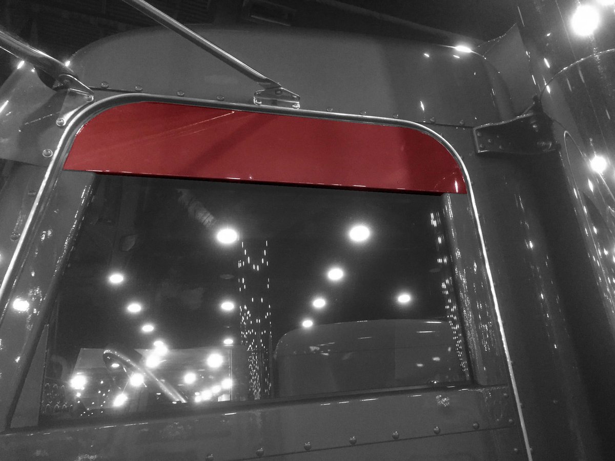 CustomsIowa's tweet image. Looking for that chopped top look? #IowaCustoms Window Chops deliver! Designed for trucks with cab-mounted mirrors—available in paintable or polished stainless steel finishes.

Contact Your Dealer » tinyurl.com/mr2njwcc

#DrivenToBeBold
#Trucking