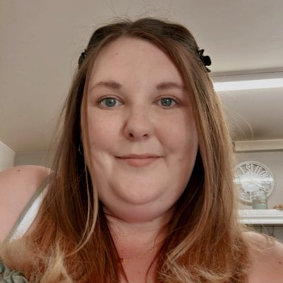 Aliysonsk's tweet photo. #NewProfilePic https://t.co/jMFXJTa9OE