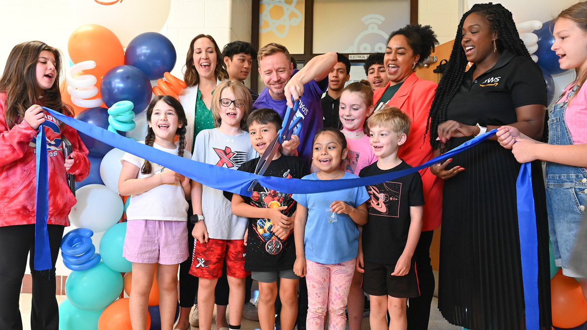 LCPS News (@lcpsofficial) on Twitter photo LCPS, <a href="/LEF4LCPS/">Loudoun Education Foundation</a> & <a href="/amazon/">Amazon</a> celebrated a new Think Big Corner with hands-on STEM activities at @potowmackES! Amazon worked with LCPS to select 4 elementary schools to receive a Think Big Corner, which also includes <a href="/ForestGroveES/">Forest Grove ES</a>, Frederick Douglass (<a href="/FDEStars/">Frederick Douglass</a>) & <a href="/GuilfordEle/">Guilford Elementary School</a>. LCPS, <a href="/LEF4LCPS/">Loudoun Education Foundation</a> & <a href="/amazon/">Amazon</a> celebrated a new Think Big Corner with hands-on STEM activities at @potowmackES! Amazon worked with LCPS to select 4 elementary schools to receive a Think Big Corner, which also includes <a href="/ForestGroveES/">Forest Grove ES</a>, Frederick Douglass (<a href="/FDEStars/">Frederick Douglass</a>) & <a href="/GuilfordEle/">Guilford Elementary School</a>.