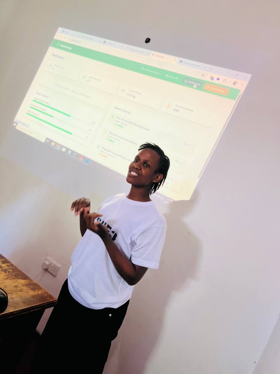 Decentracod's tweet image. @maria_nakib , presented #GreenLoop, a platform for collecting and recycling electronic waste while leveraging technology. greenloop-pi.vercel.app