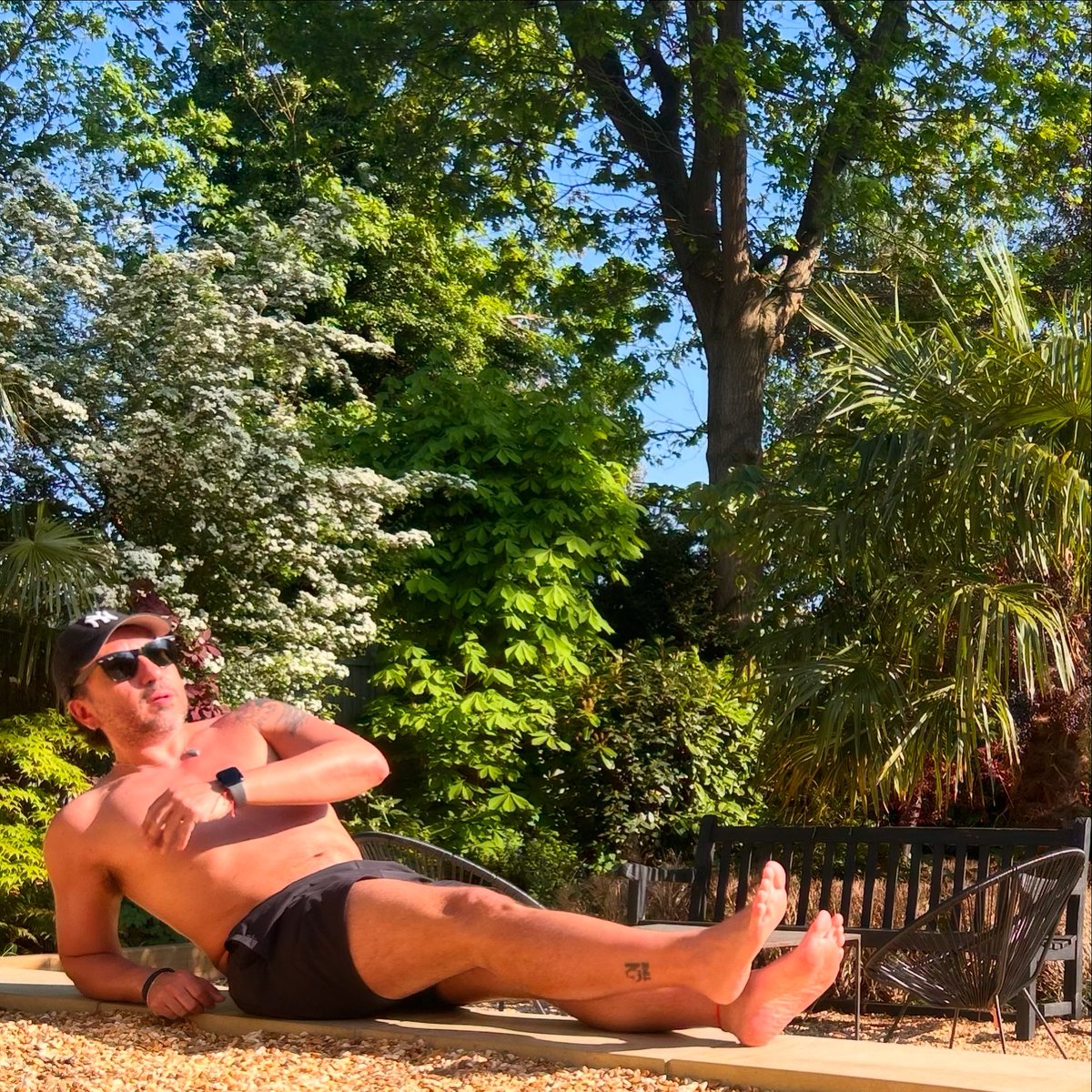 Chad is getting feral... ☀️🌊🏄🏽‍♂️

#takemetothebeach #shirtlessguys #acapulcoenlaazotea